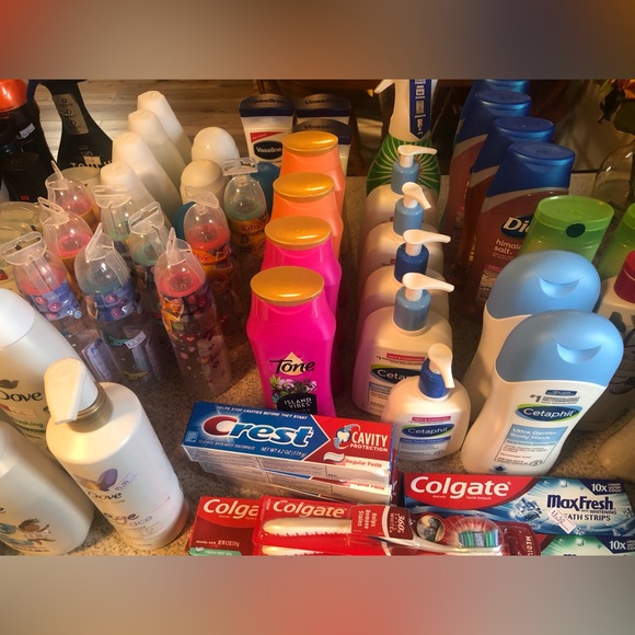 Skincare, body wash, lotions and more!!! - Picture 2 of 6